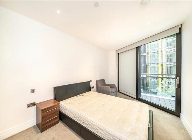 Double room available  Main Photo