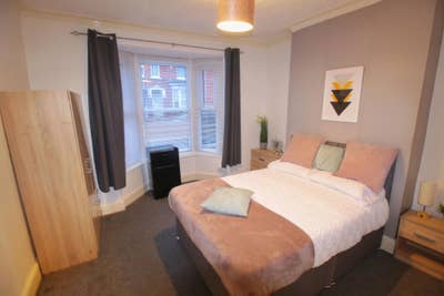 🛏️✨ Fully Furnished Double Room| 📱 All bills setup Main Photo