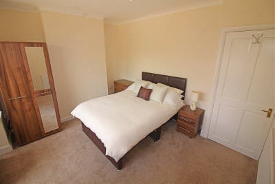 Large double room within three bed house  Main Photo