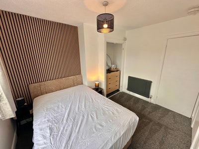 Double room in quiet house  Main Photo