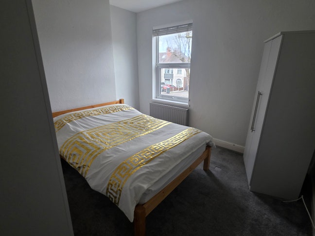 Description 🏡✨Rooms Available ✨🏡  Supported & Sh Main Photo