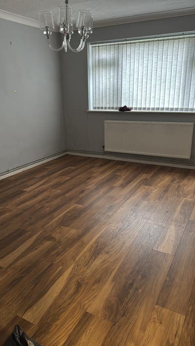 Flat for rent Main Photo