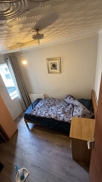 Beautiful Single Room Available – Bethnal Green Main Photo