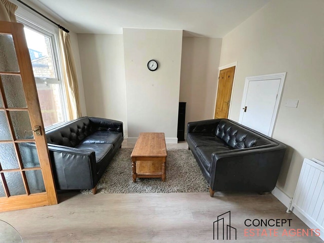 3 Bed House on Grove Road, Colliers Wood, SW19 Main Photo