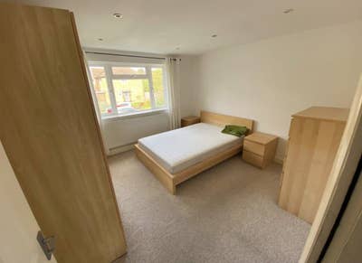 Looking for a Flatmate 💖 – East Finchley Main Photo