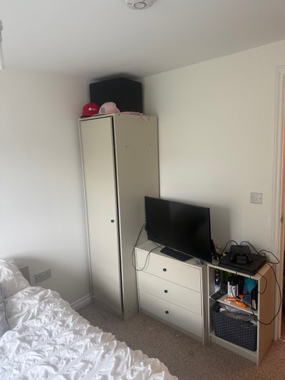 Double room with en suite  Main Photo