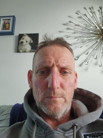 Professional Male seeks a double room Main Photo