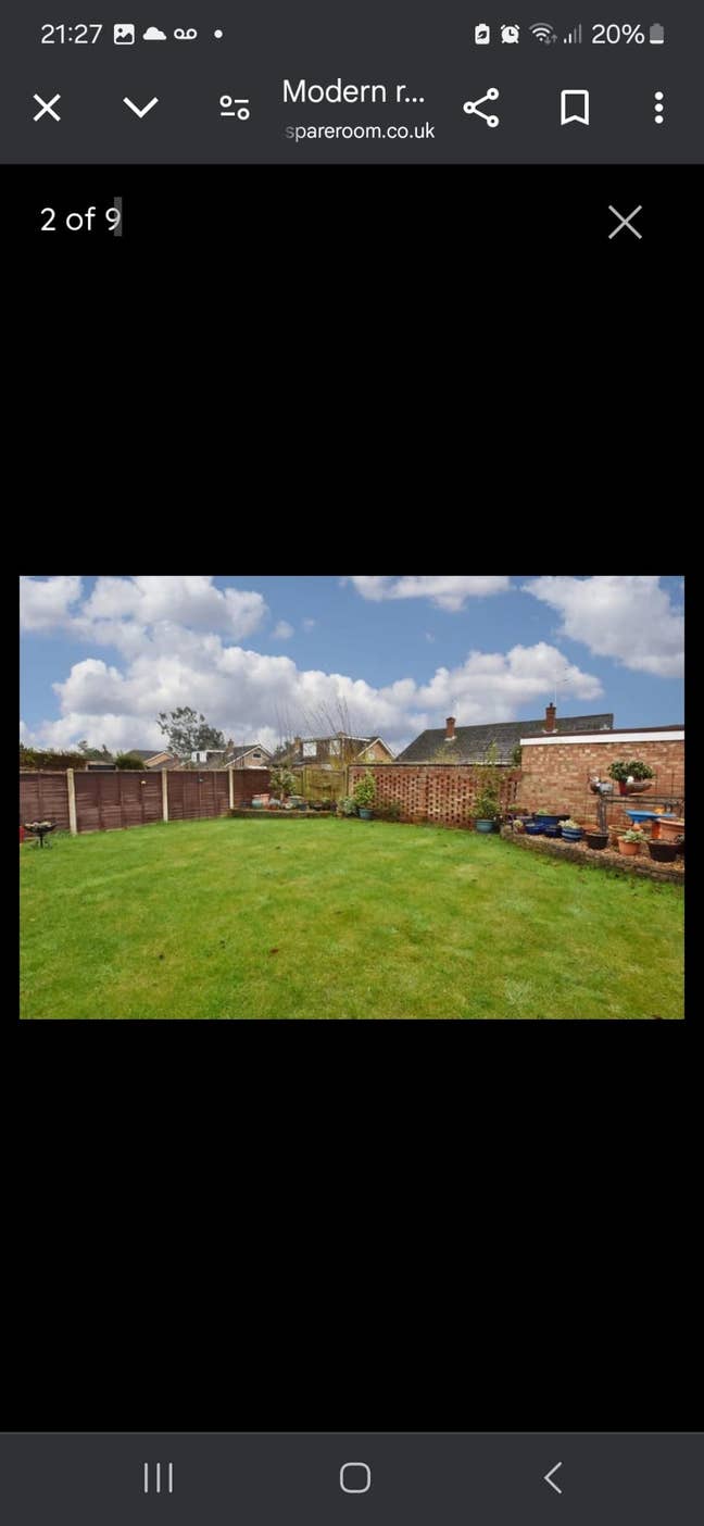 Modern room in a Bungalow in WD25 Main Photo