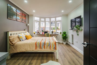 4 Bed (ensuite)House, Kelvin Avenue CV2 Main Photo