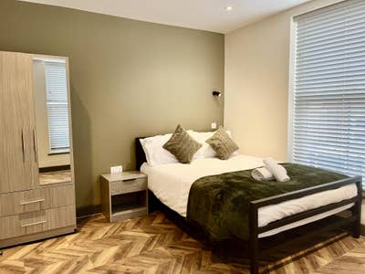 Ensuite Contractor Room - Bills inc - Flexible  Main Photo