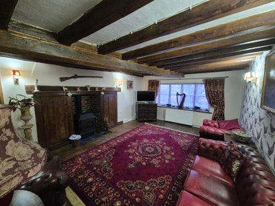 Shared fully furnished victorian farmhouse  Main Photo