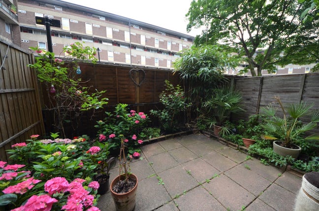 Stockwell or Oval Tube Station? Take your pick! Main Photo