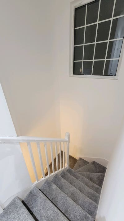 Modern First-Floor Apartment for Rent – Abbs Cross Main Photo