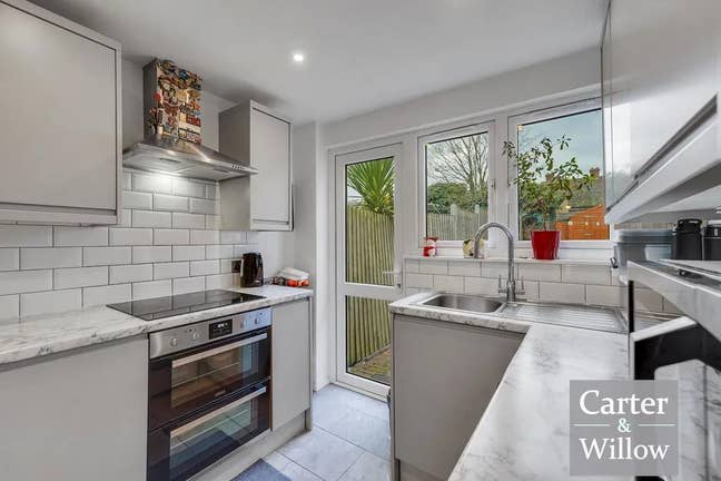 1 Bed Available for rent Main Photo