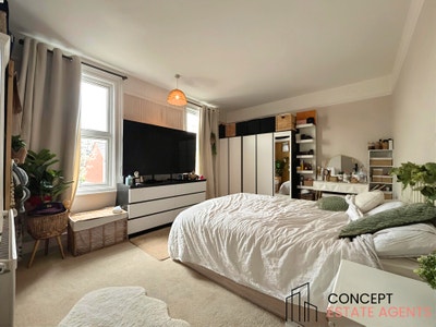 3 Bed House on Grove Road, Colliers Wood, SW19 Main Photo