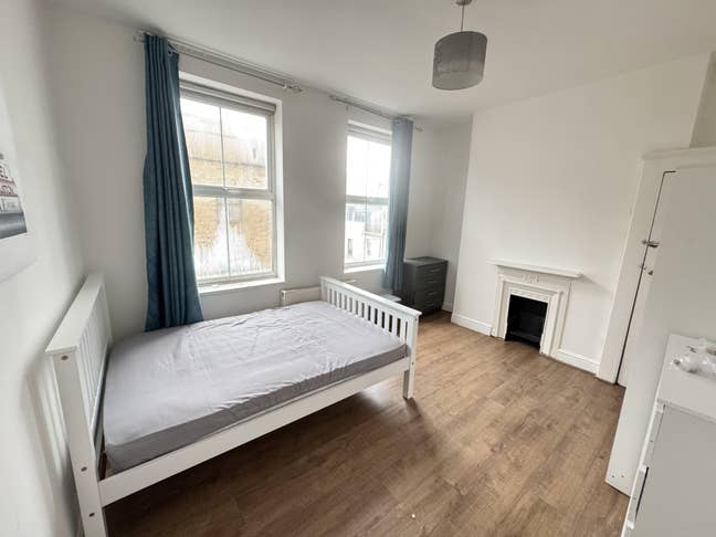 Stylish Spacious Double Rooms in Zone 1 Main Photo