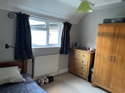 Single room in quiet village location Main Photo