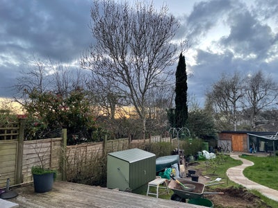 Single room in quiet village location Main Photo