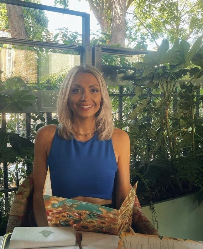 Professional Female seeks a double room Main Photo