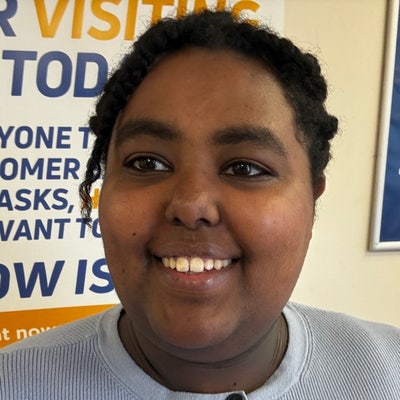 27yrs - looking to rent spare room in Newquay Main Photo