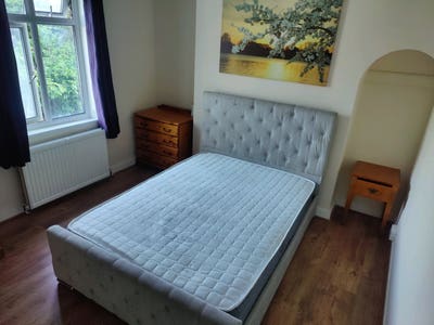 Rooms Available  Main Photo