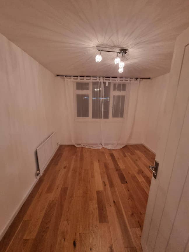 3 bedroom flat to let in South Croydon CR2 8JE Main Photo