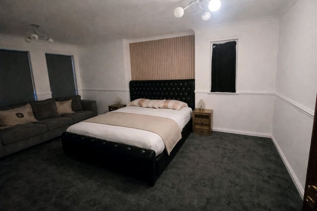 All Bills Included • Next to Station • Modern Flat Main Photo