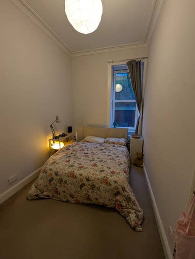 2-Bedroom Parkside Basement Tenement Flat Main Photo