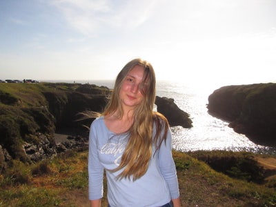 Looking for a roommate to flathunt with or a foom Main Photo