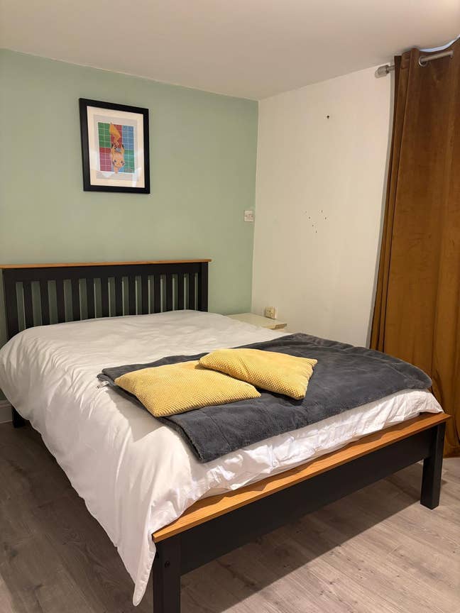 West Kensington - 1 bed flat with garden 🪴  Main Photo