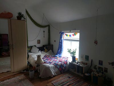 Spacious room in Whalley Range  Main Photo