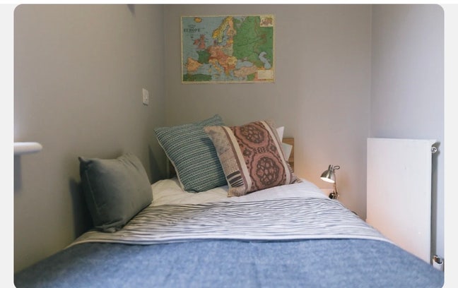 Cozy room in great location- All bills included  Main Photo