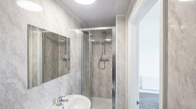 New Modern En-Suite Double Room – All Bills Incl Main Photo