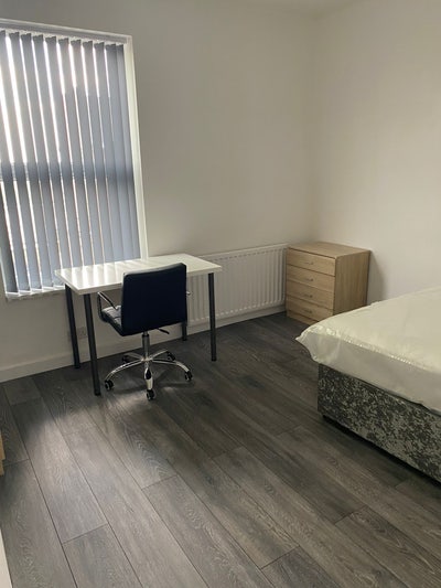 House in Radford between lidl and aldl 5 minutes  Main Photo