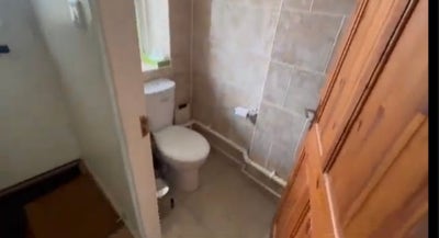 QM students looking for 4th Main Photo