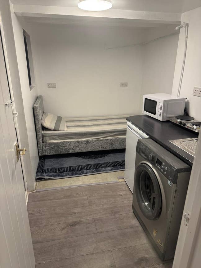 Studio flat Main Photo