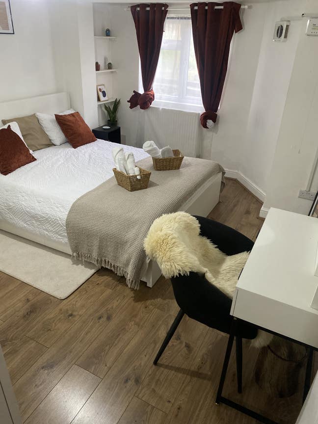 Lovely Double Room in Hackney – Short-Term Let Main Photo