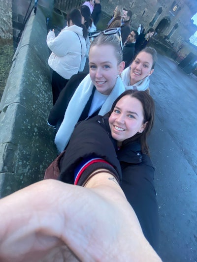 Looking for a room / flat mates 🌸 Main Photo