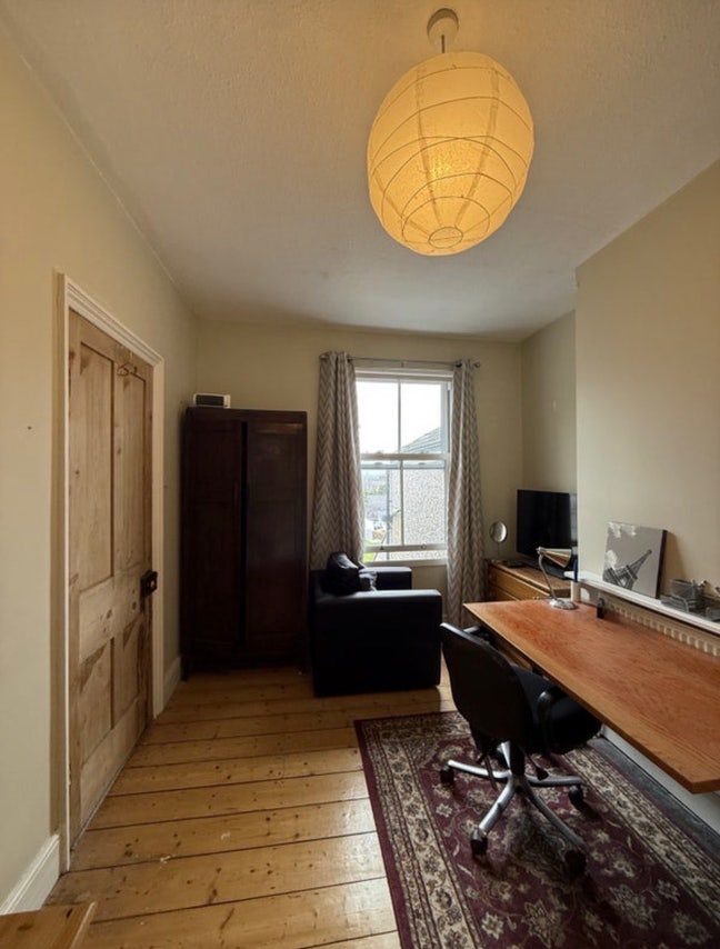 Single Bedroom very well located in Caernarfon  Main Photo