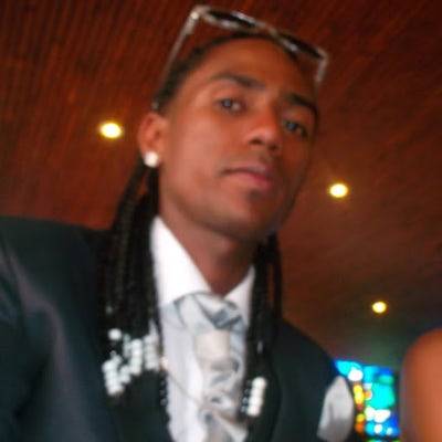 Professional Male seeks a single or double room Main Photo