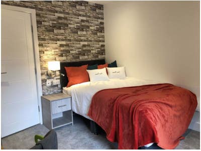 Double room, close to Capability Gn. Main Photo