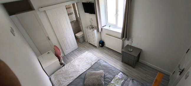 1406 - Delightful Double Room Ensuite - Clocktower Main Photo