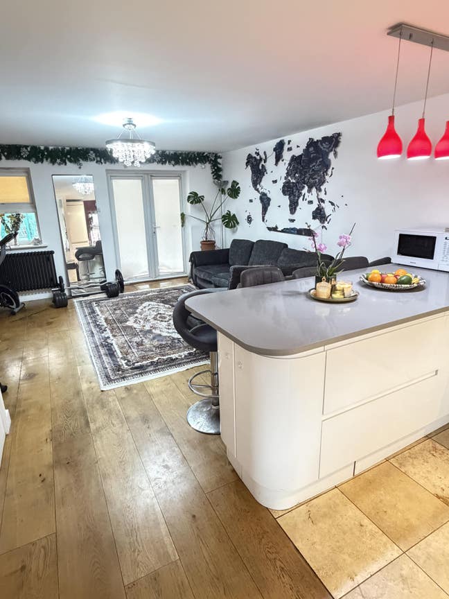 🏡 Double Room Available in Beckton  - 5’ to DLR Main Photo