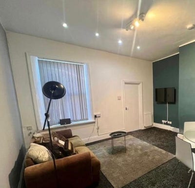 2 Bedroom Flat/ Newcastle/Fully Furnished Main Photo