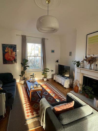Sunny Room in Beautiful Kentish Town Maisonette Main Photo