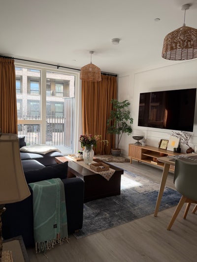 Room & Private Bathroom in East Village, Stratford Main Photo