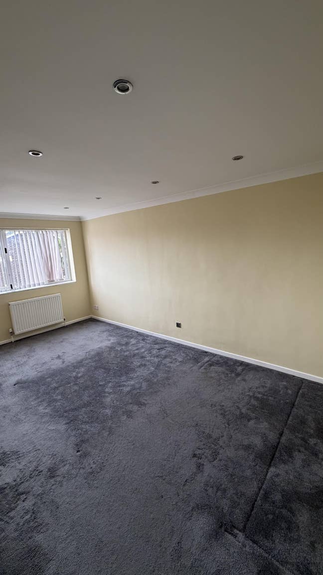 Shared Rooms Main Photo