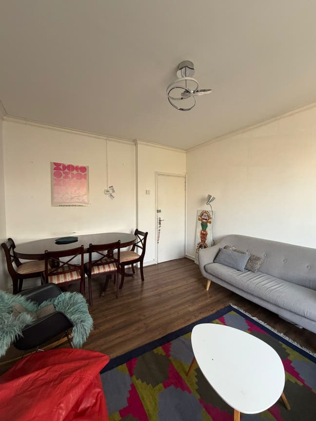 Three Bedroom Hackney Flat Available E5! Main Photo