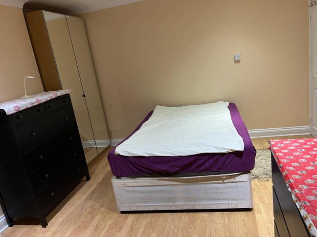 Very large Furnished double room at Wembley  Main Photo