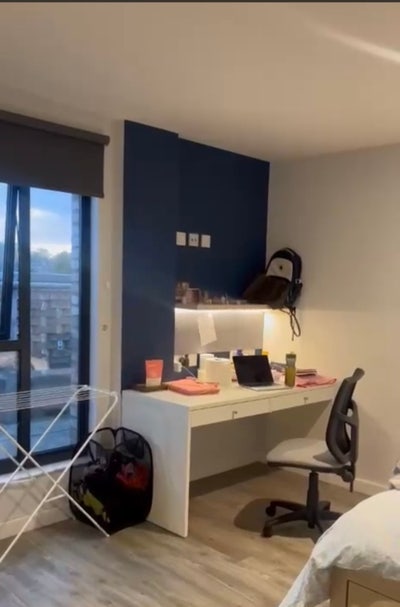 Luxurious studio flat Main Photo